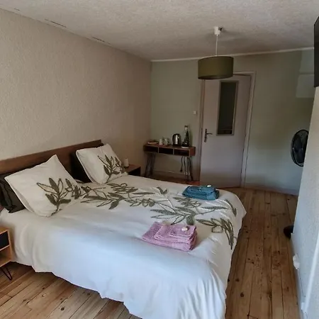 Bed & Breakfast Escale Au Clos Martin De Juillers Et D'hotes