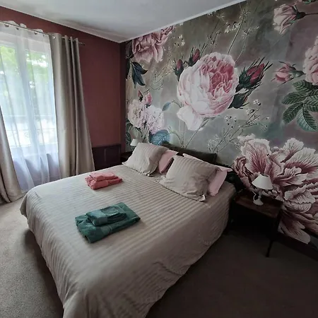 Bed & Breakfast Escale Au Clos Martin De Juillers Et D'hotes