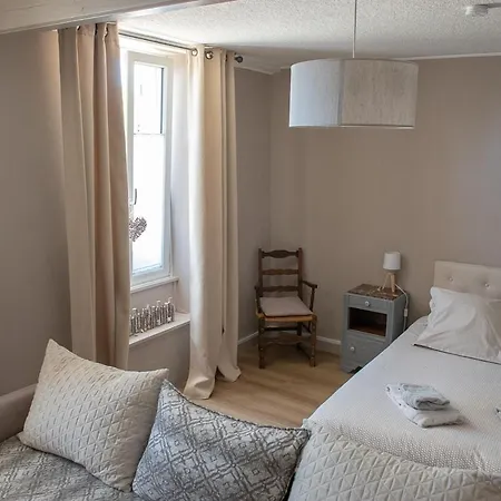 Escale Au Clos Martin De Juillers Et D'hotes