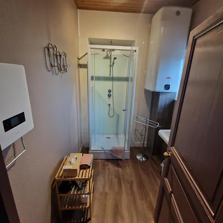 Escale Au Clos Martin De Juillers Et D'hotes Bed & Breakfast 3*